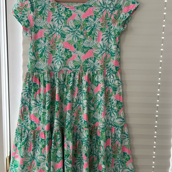 Lilly Pulitzer Dresses & Skirts - Lilly Pulitzer Geanna Short sleeve swing dress in the vibrant “Botanical Green
